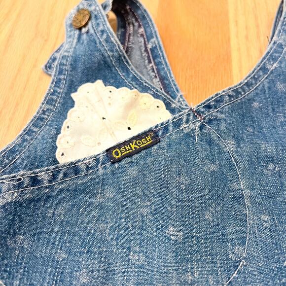 Vintage 3T OshKosh B'Gosh Vestbak Baby Overalls Printed Denim White Lace USA - Picture 3 of 11